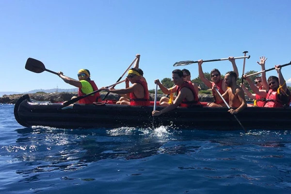 Pirogue Géante ECA - Expérience Côte d'Azur