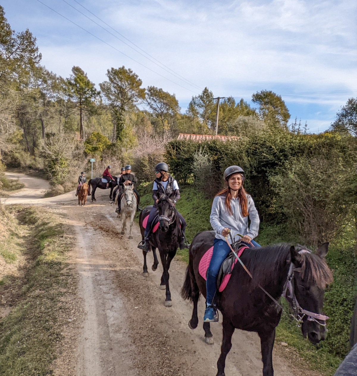 Promenade initiation à poney/cheval avec vue sur le lac - Expérience Côte d'Azur