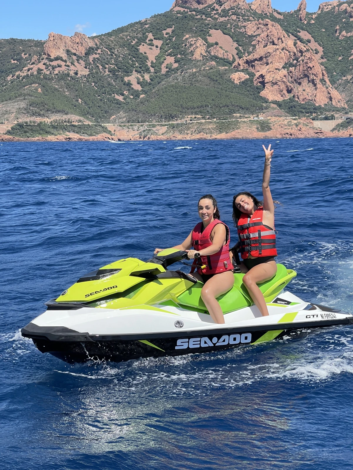 Randonnée en Jet Ski accompagnée Sublime Estérel 1h  - Agay - Expérience Côte d'Azur