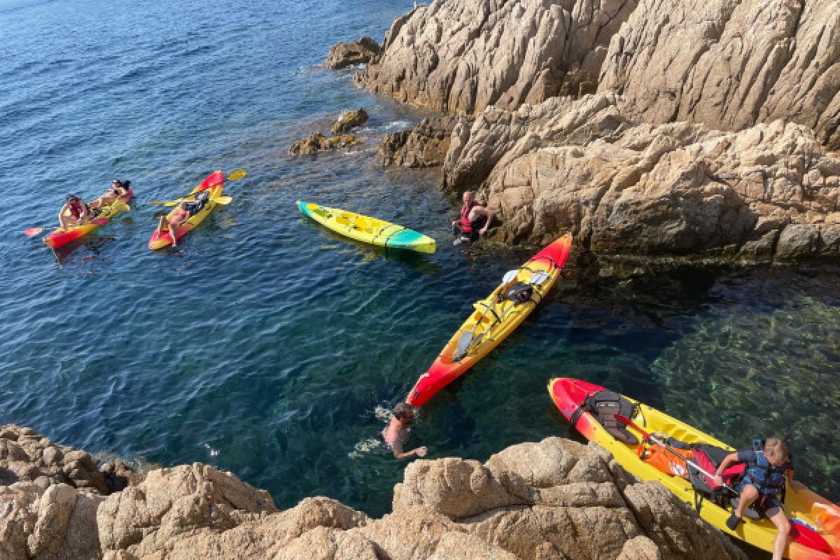 Randonnée Guidée en KAYAK - Le tour du Cap Camarat "Fun & Snorkeling" Pampelonne beach - Expérience Côte d'Azur