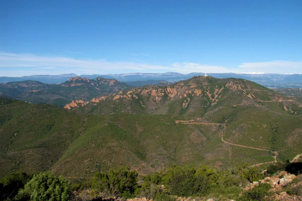 Randonnée VTTAE -"Le sommet de l'Estérel" à la journée - Expérience Côte d'Azur