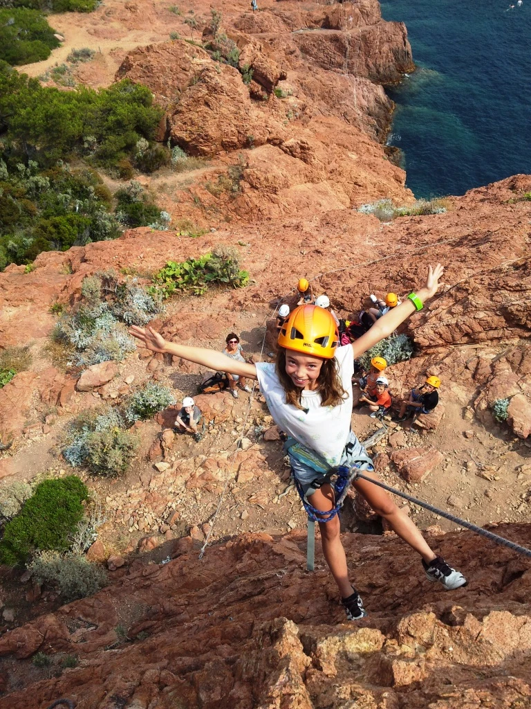 Séance d'escalade les Roches rouges de l'Estérel - Saint-Raphaël - Expérience Côte d'Azur