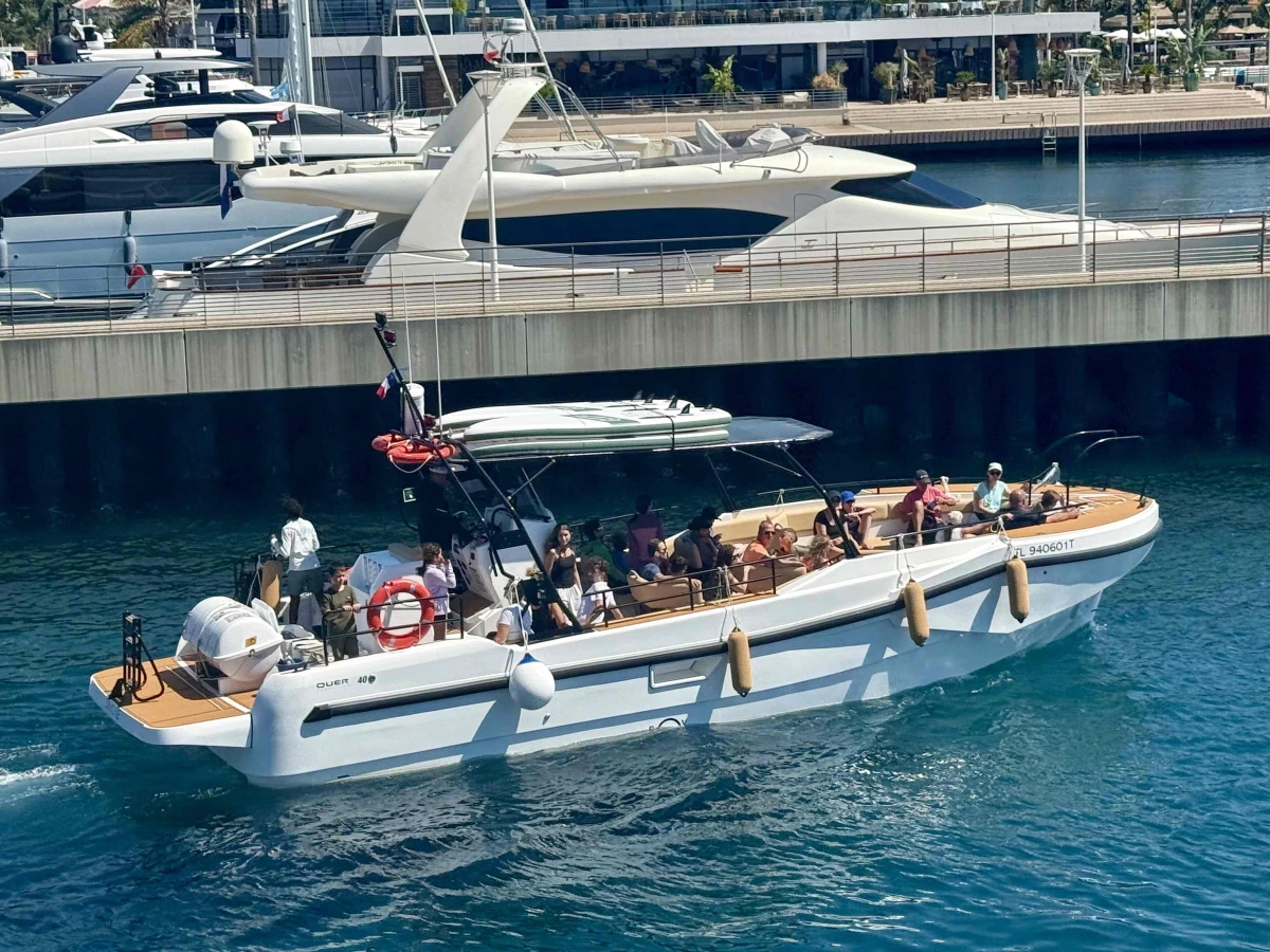 Simone - Calanques Esterel - Expérience Côte d'Azur