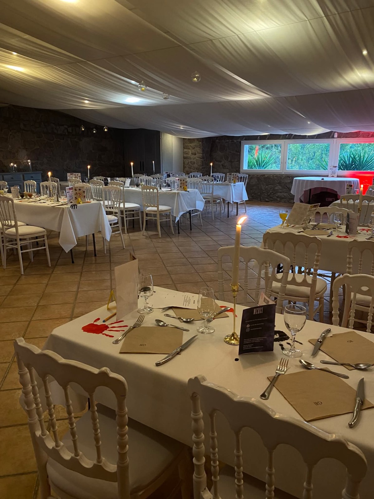 Soirée animée du nouvel An ambiance Western au Mas des Bartavelles - Fréjus - Expérience Côte d'Azur