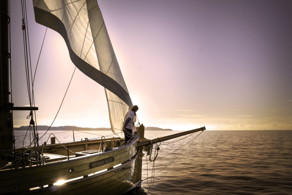 Soirée coucher du soleil dans les Calanques du Frioul - BB - Expérience Côte d'Azur