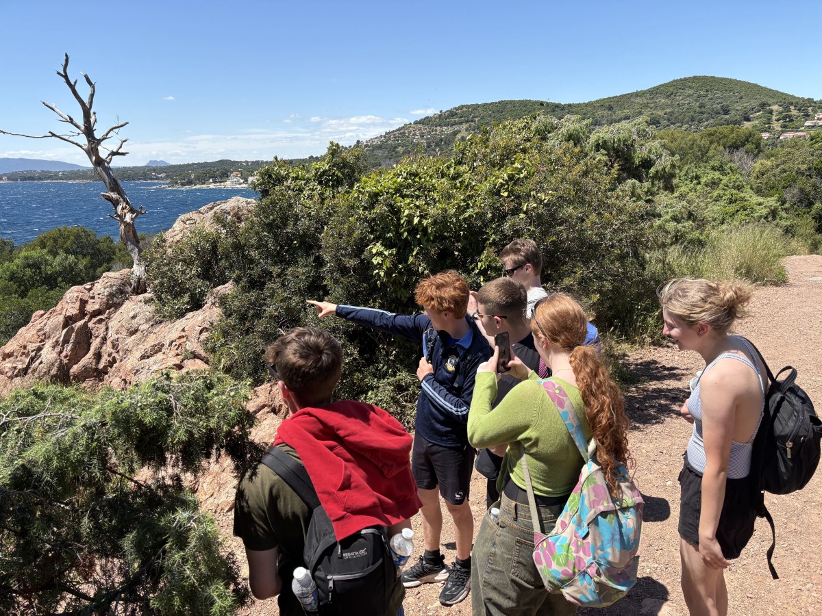 St-Raphaël : Sports in English - stage ados 3 jours - Expérience Côte d'Azur