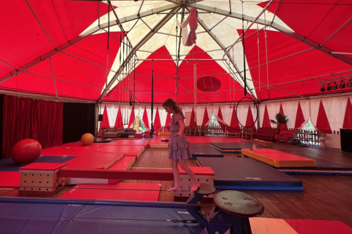 Stage de cirque enfant à Agay - Expérience Côte d'Azur