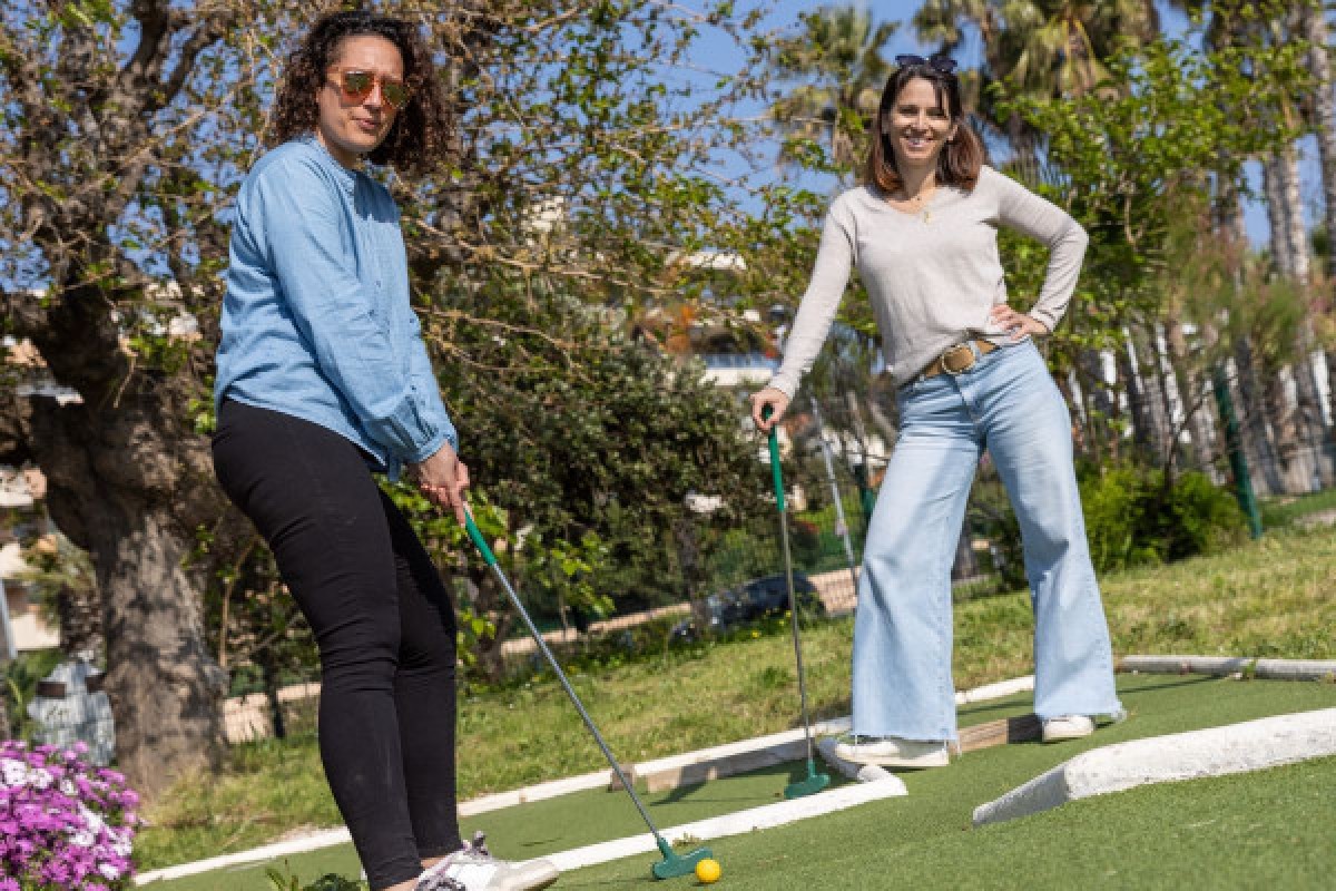 Votre Mini-Golf à Saint-Raphaël les pieds dans l'eau ! - Expérience Côte d'Azur