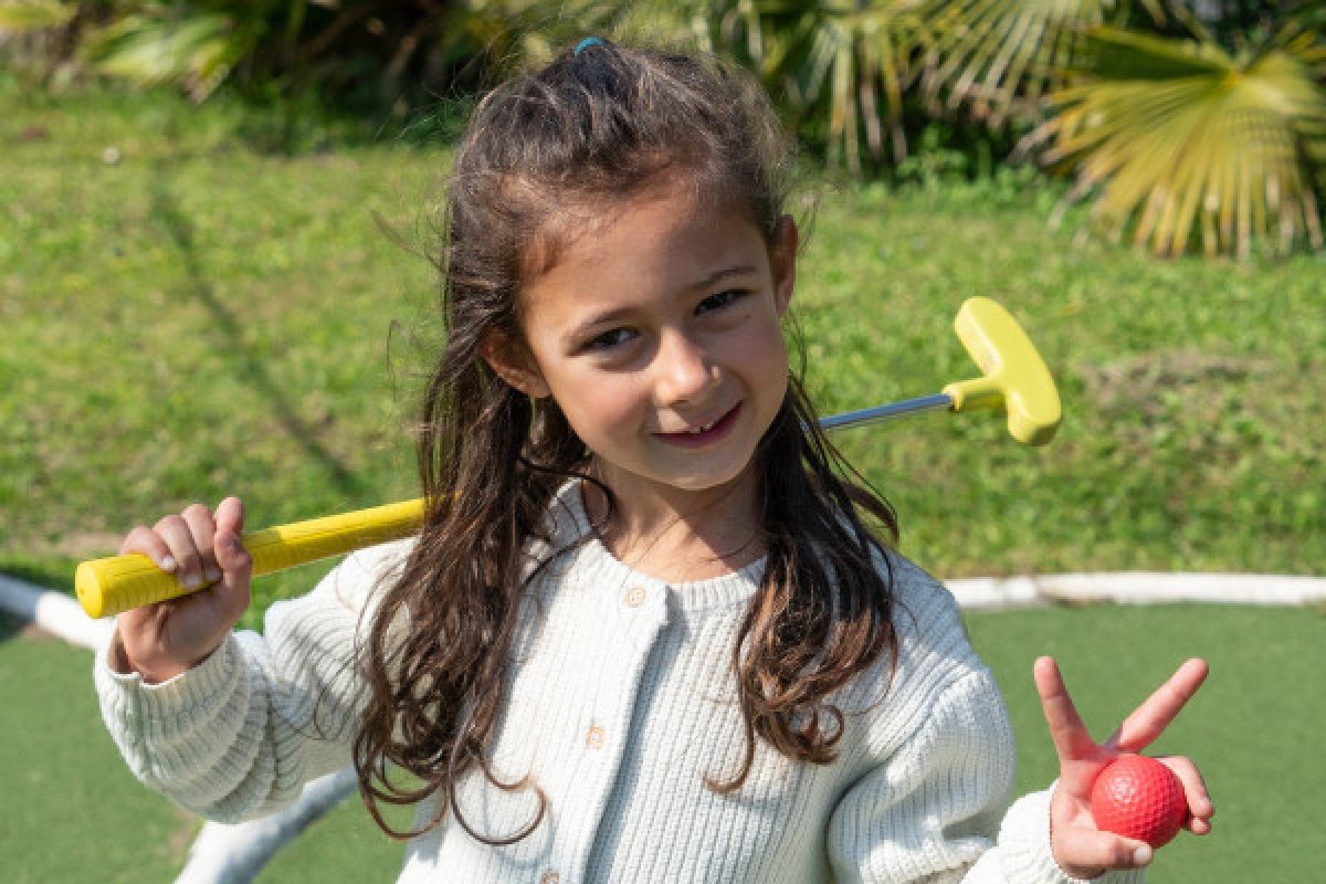 Votre Mini-Golf à Saint-Raphaël les pieds dans l'eau ! - Expérience Côte d'Azur